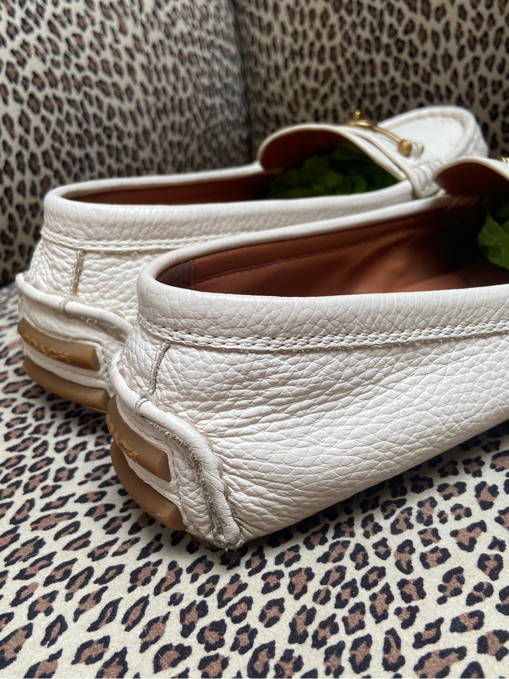 COACH OFF-WHITE Leather CLASSIC TURNLOCK Loafers/Retro-Cool-insane comfort-Sz9.5 - Picture 3 of 7
